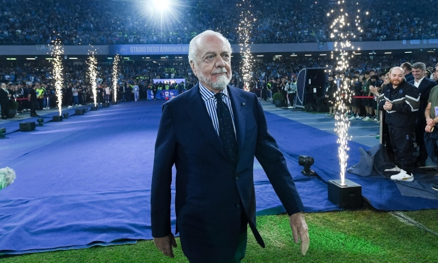 Punto ristoro non autorizzato al Maradona: De Laurentiis indagato per abuso edilizio