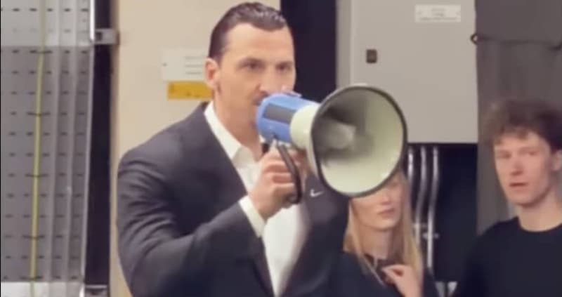 Ibra tra spot e tv nel disastro Milan, tifosi infuriati: "Vattene via, liberaci"