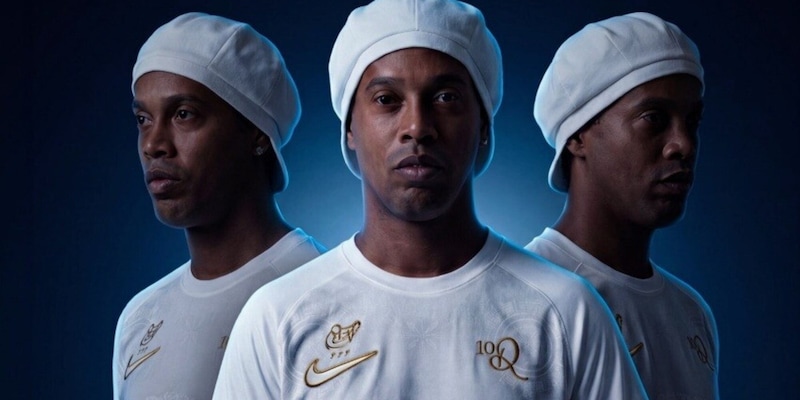 Ronaldinho al Ravenna, c'è la conferma: "Nuovi colori, lo stesso sorriso. Che la magia abbia inizio" 4 Ronaldinho al Ravenna, c'è la conferma: "Nuovi colori, lo stesso sorriso. Che la magia abbia inizio"