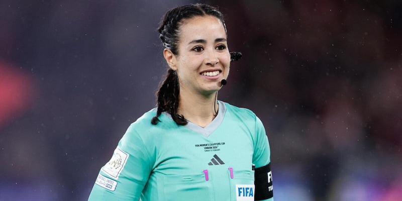 Katia Garcia dirigerà Tunisia-Olanda: terzo arbitro donna nella storia del Mondiale 3 Katia Garcia dirigerà Tunisia-Olanda: terzo arbitro donna nella storia del Mondiale