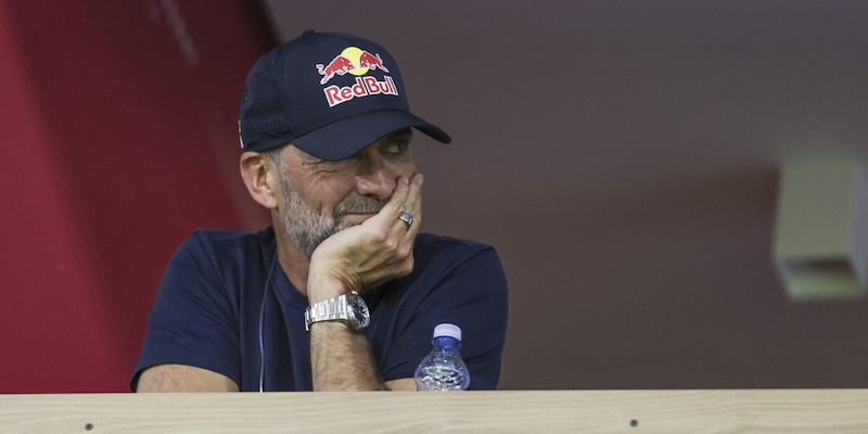 Cooling break, Klopp distrugge la Fifa: "Il calcio diventato interruzione tra una pubblicità e l'altra" 3 Cooling break, Klopp distrugge la Fifa: "Il calcio diventato interruzione tra una pubblicità e l'altra"