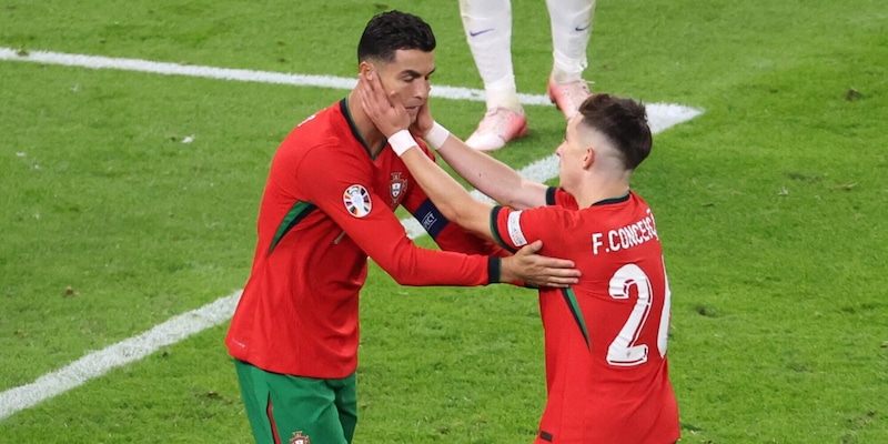 Conceicao e l’assurdo chiarimento su Ronaldo: "Non sono obbligato a passargli la palla" 3 Conceicao e l’assurdo chiarimento su Ronaldo: "Non sono obbligato a passargli la palla"