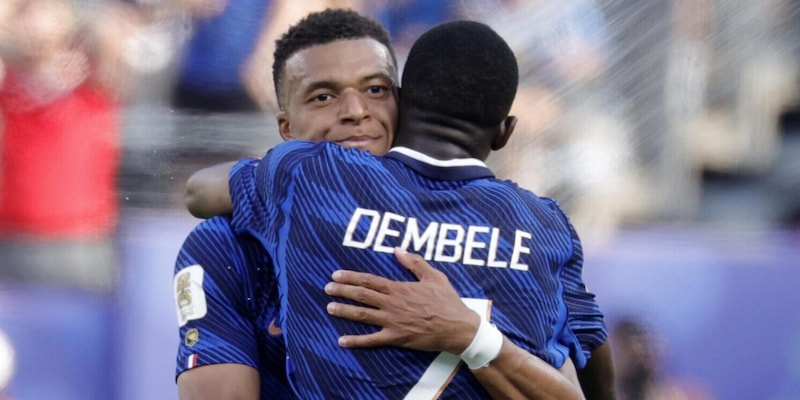 La Francia elimina la Svezia: Mbappé doppietta, Barcola gol, Olise brilla! Agli ottavi Deschamps sfiderà il Paraguay 3 La Francia elimina la Svezia: Mbappé doppietta, Barcola gol, Olise brilla! Agli ottavi Deschamps sfiderà il Paraguay