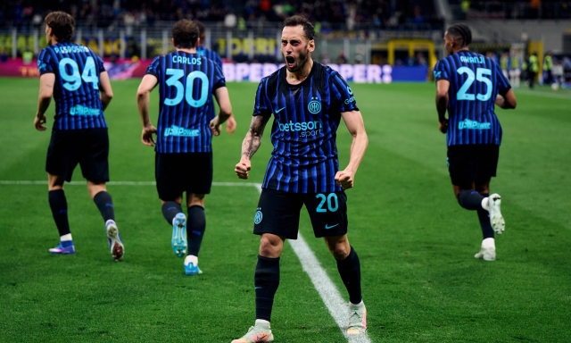 Calhanoglu, la solita storia: la Turchia chiama, l'Inter lo blocca: "Da qui non si muove" 4 Calhanoglu, la solita storia: la Turchia chiama, l'Inter lo blocca: "Da qui non si muove"
