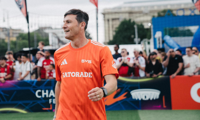 Zanetti: "Io, il Triplete e il condottiero Mou: ci disse che avremmo vinto tutto e aveva ragione" 4 Zanetti: "Io, il Triplete e il condottiero Mou: ci disse che avremmo vinto tutto e aveva ragione"