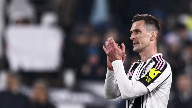 Juve, Milik: "Mi è capitato più volte di interrompere l’allenamento e andare in bagno a piangere"