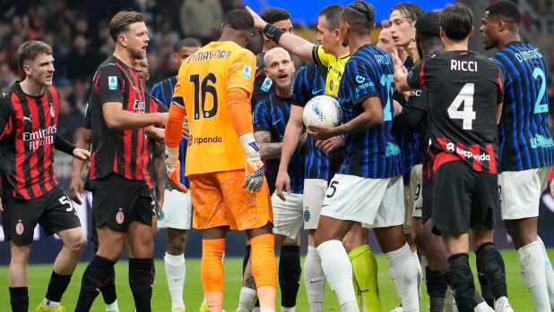 Milano ribaltata: la virtuosa Inter ha ceduto la "pazzia" al Milan 4 Milano ribaltata: la virtuosa Inter ha ceduto la "pazzia" al Milan