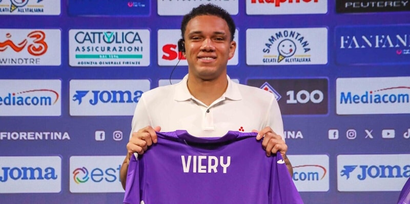 Fiorentina, Viery si presenta: "Il mio nome per Bobo Vieri, mi ispiro a Sergio Ramos" 3 Fiorentina, Viery si presenta: "Il mio nome per Bobo Vieri, mi ispiro a Sergio Ramos"