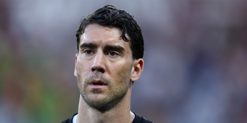 Vlahovic, AAA cercasi squadra: si fa avanti una big! La clamorosa pista dalla Spagna 3 Vlahovic, AAA cercasi squadra: si fa avanti una big! La clamorosa pista dalla Spagna