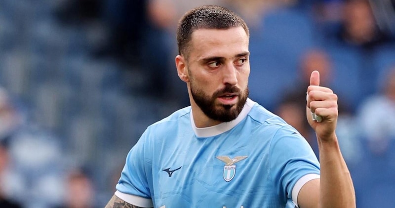 Il Milan piazza il colpo Gila: c'&egrave; l'accordo con la Lazio, i dettagli dell'operazione