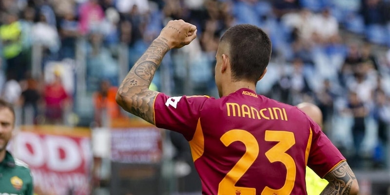 Riso: "Mancini &egrave; un pazzo: volevo portarlo via dalla Roma, ha rifiutato tutto pur di restare"