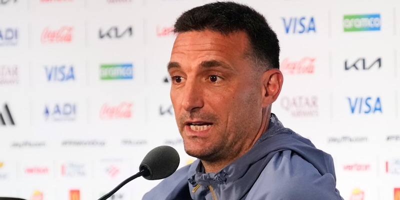 Scaloni: "Tutti abbiamo bisogno che l'Italia torni ai Mondiali. La strada giusta è..." 4 Scaloni: "Tutti abbiamo bisogno che l'Italia torni ai Mondiali. La strada giusta è..."