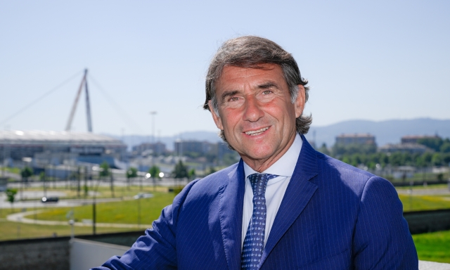 Carnevali, ultimatum al Psg: "Richieste troppo alte per Kolo Muani: o troviamo l'accordo o vireremo su altri" 1 Carnevali, ultimatum al Psg: "Richieste troppo alte per Kolo Muani: o troviamo l'accordo o vireremo su altri"