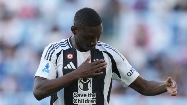 Juve, finalmente ci siamo: accordo col Psg per Kolo Muani. Atteso domani a Torino