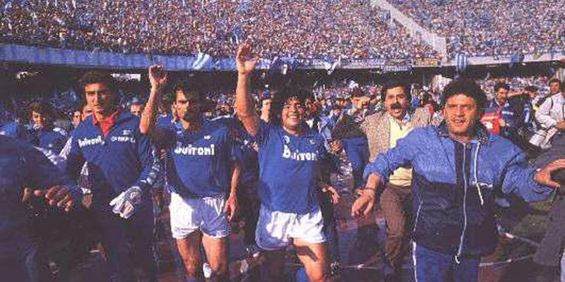 Una vita azzurra, gloria e baldoria 3 Una vita azzurra, gloria e baldoria