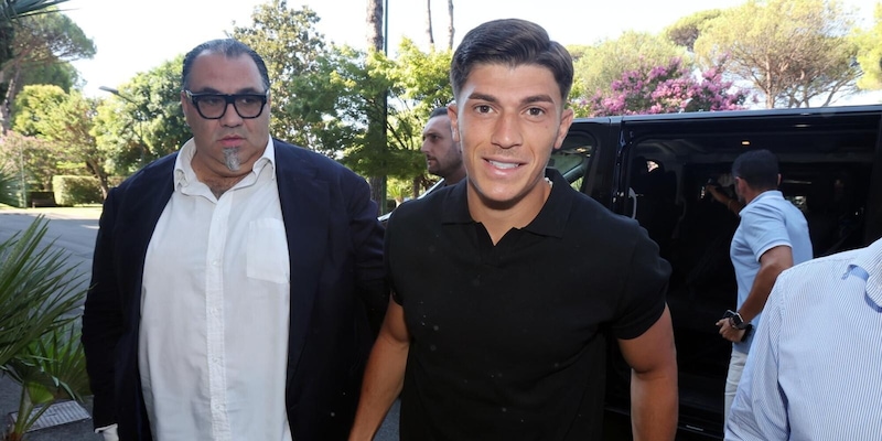 Napoli, ufficiale l'acquisto di Favasuli: il comunicato e il saluto di De Laurentiis 2 Napoli, ufficiale l'acquisto di Favasuli: il comunicato e il saluto di De Laurentiis