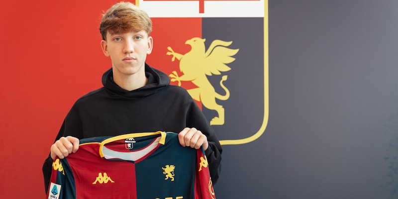 Il Borussia Dortmund vuole la baby stella Scaglione, ma il Genoa fa muro: rifiutato un milione di euro 4 Il Borussia Dortmund vuole la baby stella Scaglione, ma il Genoa fa muro: rifiutato un milione di euro