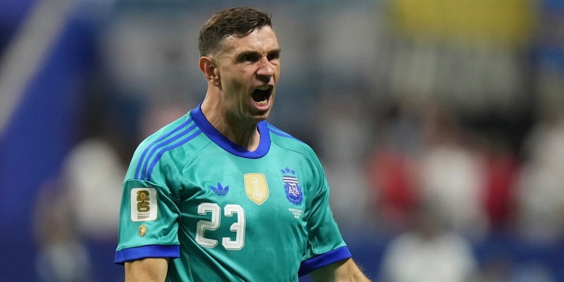 "Dibu Martinez e la Juve, la verit&agrave; lo rende leggenda": dall'Argentina sicuri. Ora il Chelsea