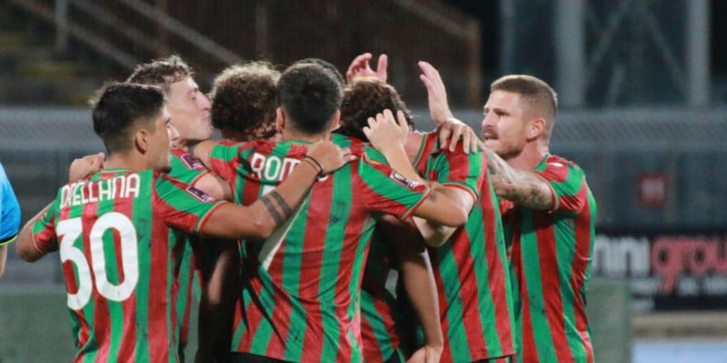 La Ternana riparte da Felleca: "Dobbiamo tornare in alto senza aggravare i costi e il bilancio" 2 La Ternana riparte da Felleca: "Dobbiamo tornare in alto senza aggravare i costi e il bilancio"