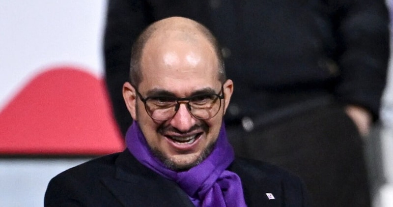 Fiorentina, ritirata la 10 per una stagione: il motivo lo spiega Commisso 4 Fiorentina, ritirata la 10 per una stagione: il motivo lo spiega Commisso