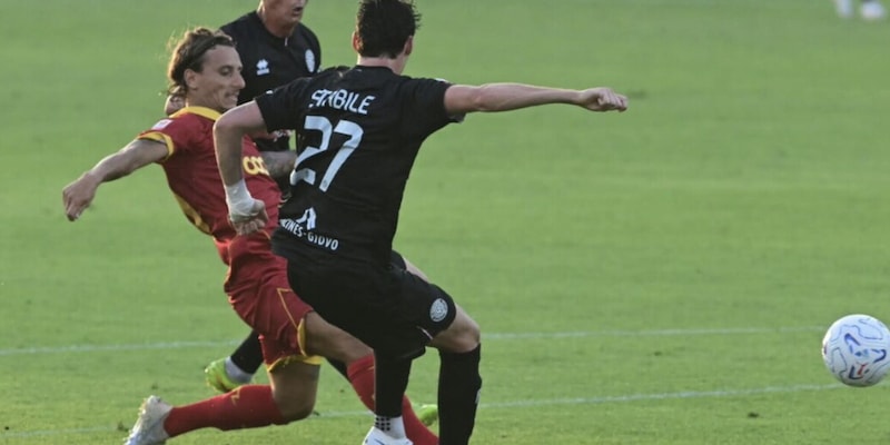 Catanzaro eliminato dalla Coppa Italia: il Sudtirol si qualifica ai rigori 2 Catanzaro eliminato dalla Coppa Italia: il Sudtirol si qualifica ai rigori