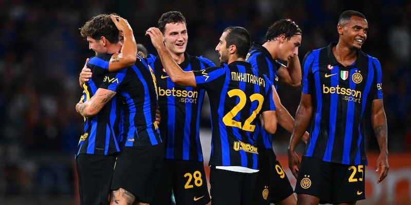 L'Inter batte il Betis, Stones entra e segna: debutto da sogno per il difensore