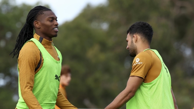 La Turchia non affonda, Premier e Arabia non chiamano: e se alla fine Leao restasse al Milan?