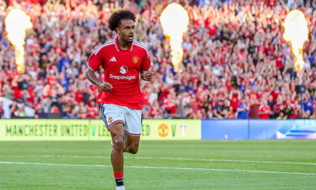 Fiorentina all'assalto di Zirkzee! Pronta l'offerta al Manchester United per bruciare la Juve, i dettagli 1 Fiorentina all'assalto di Zirkzee! Pronta l'offerta al Manchester United per bruciare la Juve, i dettagli