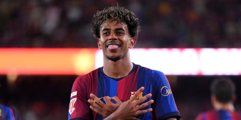 Lamine Yamal, il nuovo record fa impazzire il Barcellona: superati Mbappé, Haaland e Messi 1 Lamine Yamal, il nuovo record fa impazzire il Barcellona: superati Mbappé, Haaland e Messi