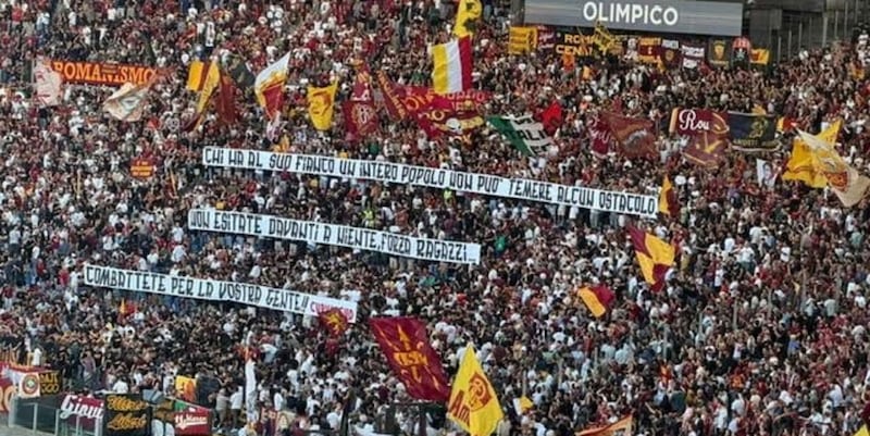 Il messaggio della Curva Sud prima di Roma-Inter: tutto sullo striscione dei tifosi