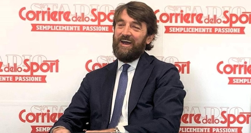 Bianchini: "L'obiettivo è sostenere l'ascesa di Napoli nell'élite mondiale, celebrandone la bellezza" 2 Bianchini: "L'obiettivo è sostenere l'ascesa di Napoli nell'élite mondiale, celebrandone la bellezza"