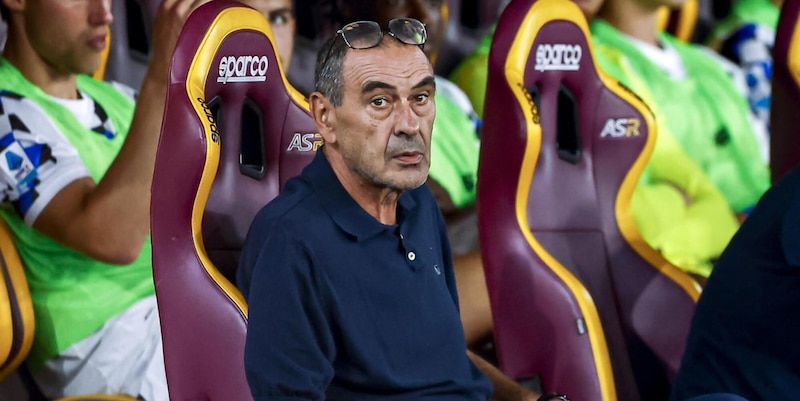 La resa di Sarri: "La Roma mi ha impressionato, lotter&agrave; per il titolo"